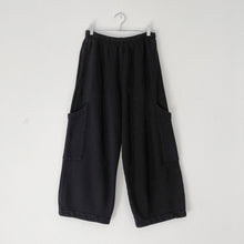 Load image into Gallery viewer, Bryn Walker | Pasha Fleece Pant in Black