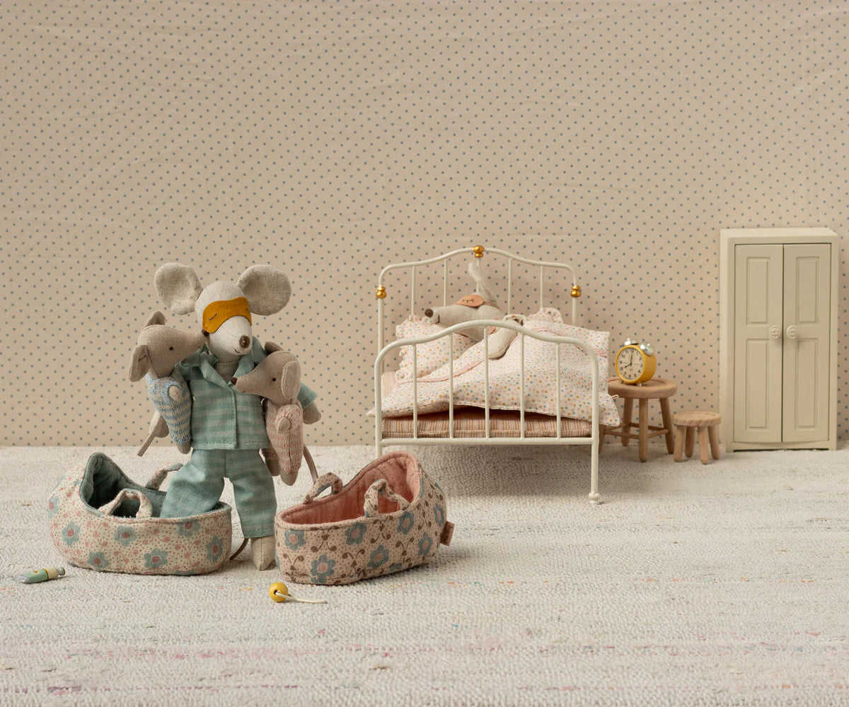 Maileg | Baby Mouse in Carry Cot, Rose