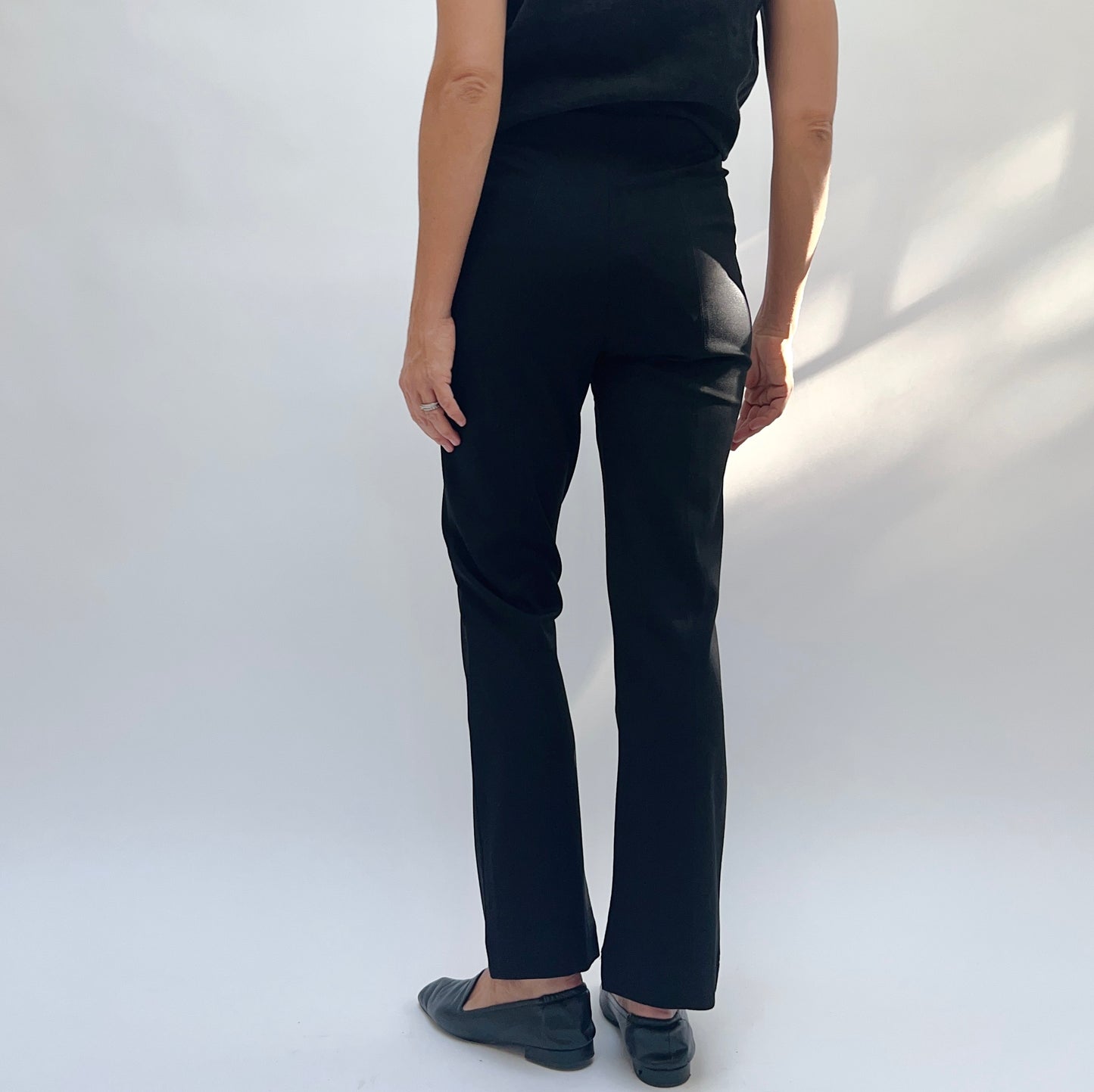 Kickflare Pant in Ponte in Black