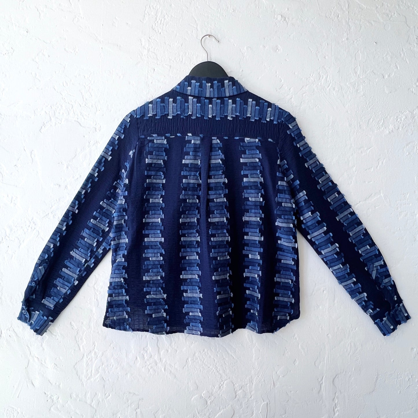 Embroidered Cotton Shaped Hem Shirt in Navy