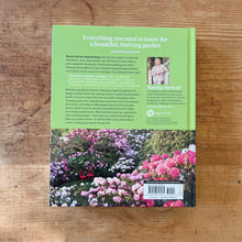 Load image into Gallery viewer, Martha Stewart's Gardening Handbook