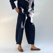 Load image into Gallery viewer, Eleven Stitch | Snap Doreen Pant in Indigo