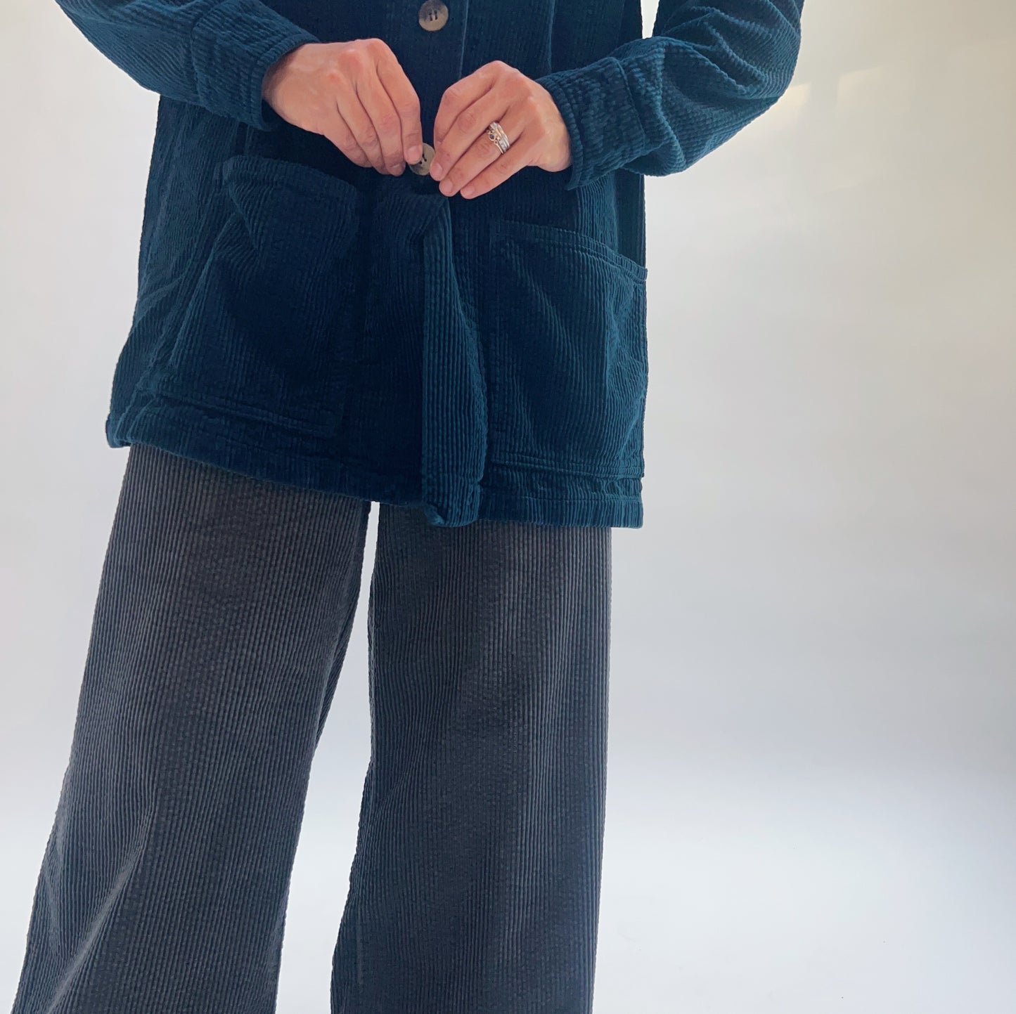 Lux Corduroy Wide Leg Zip Pants in Gull