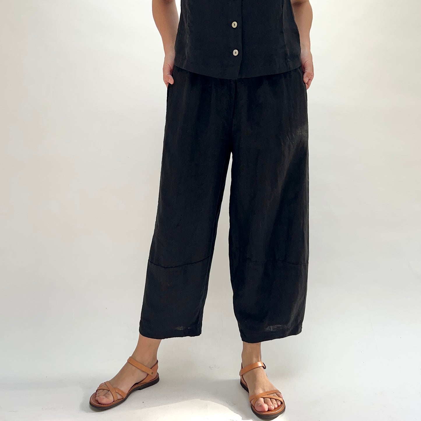 Hanky Linen Lantern Pant in Black