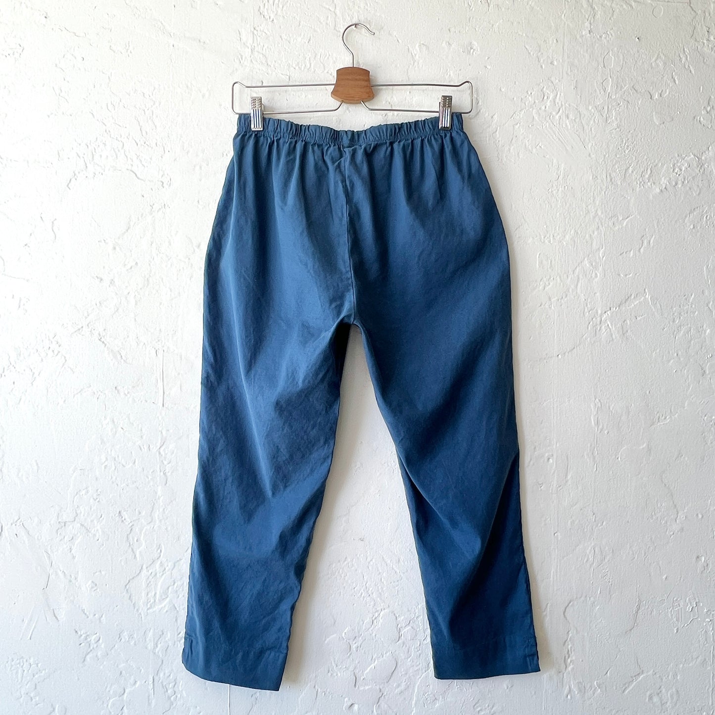 Linen/Tencel Taper Crop Pant in Naval