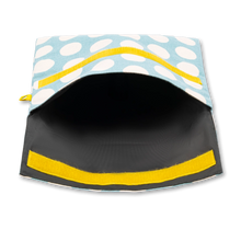 Load image into Gallery viewer, Fluf | Flip Snack Bag in Blue Dots