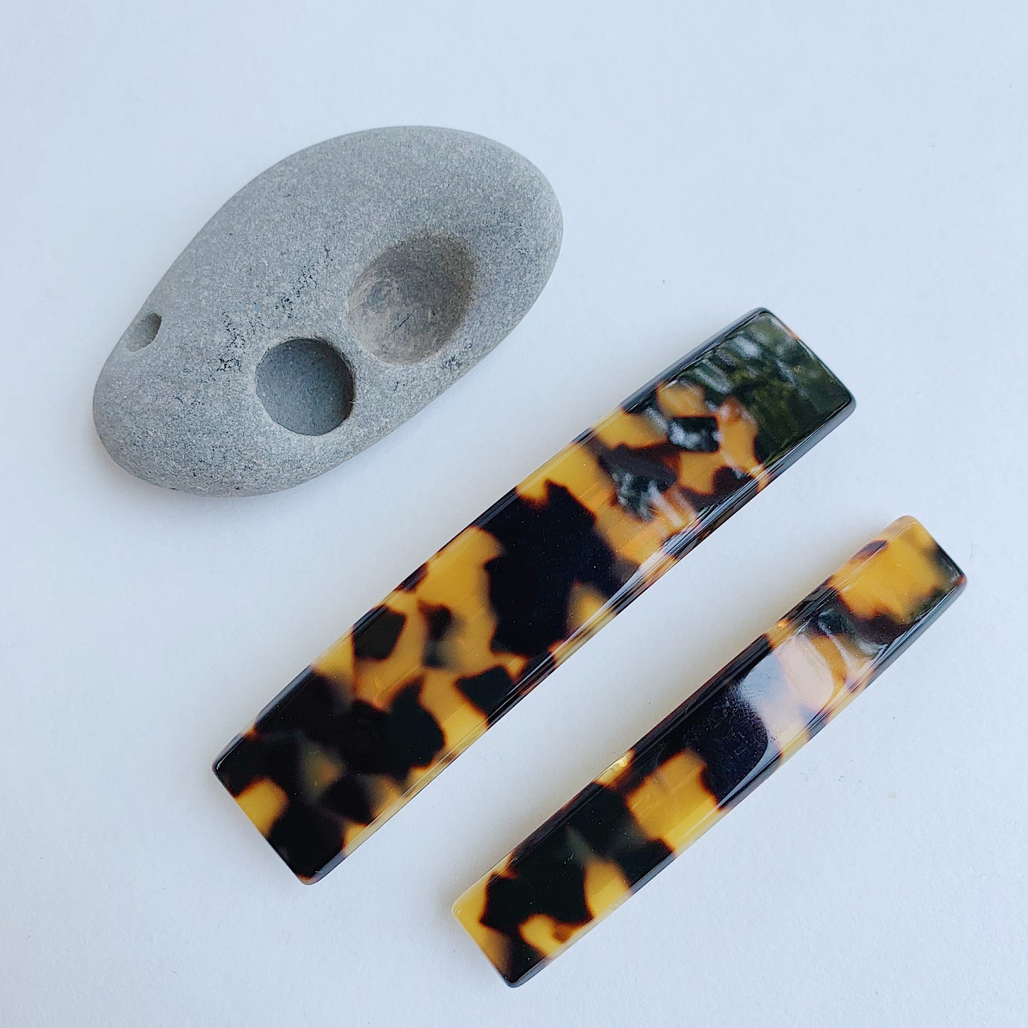 tokyo barrette rectangle laydown pair top view with prop