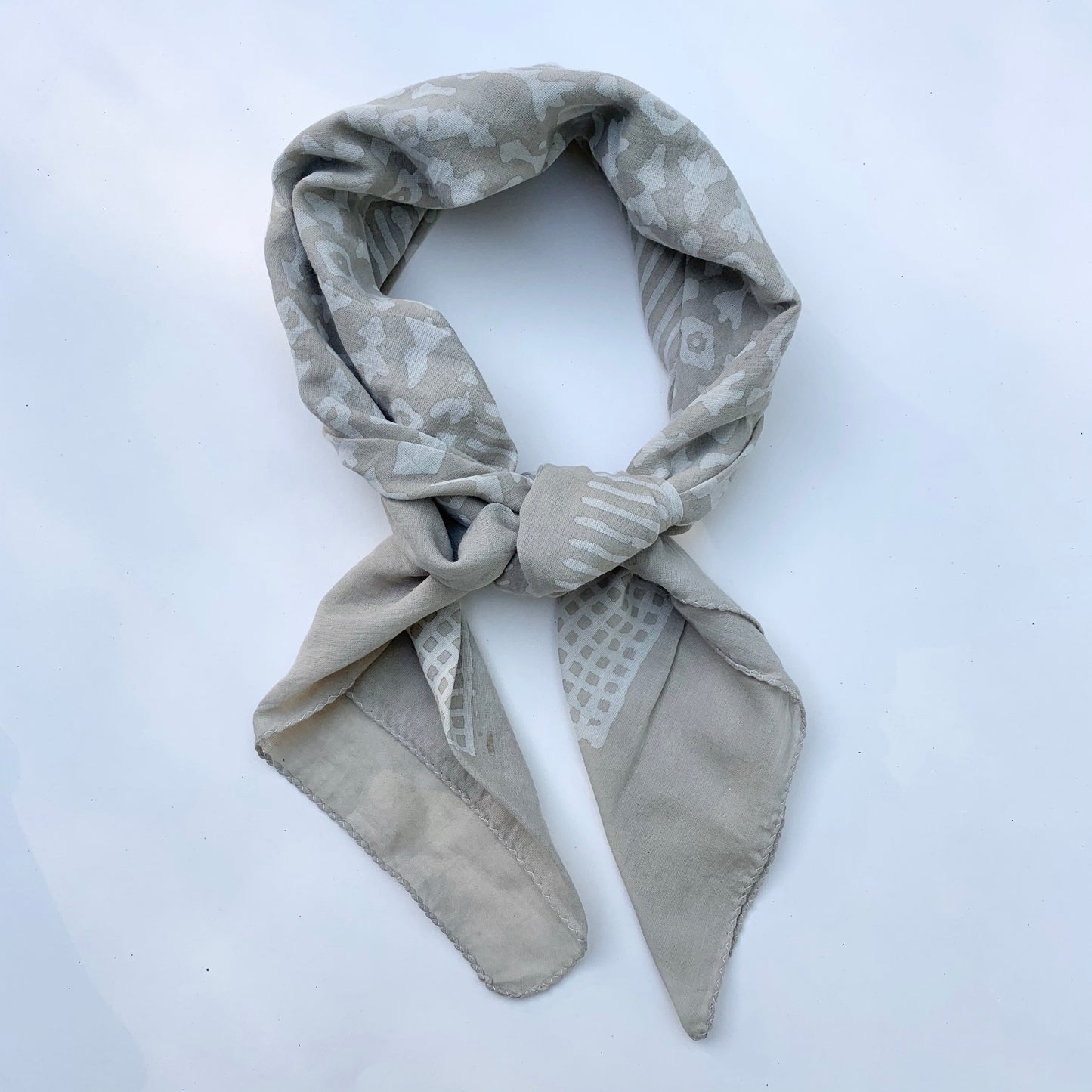 Broken Arrow Bandana in Ivory