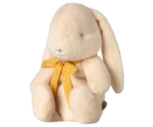 Load image into Gallery viewer, Maileg | Small Plush Bunny in Cream
