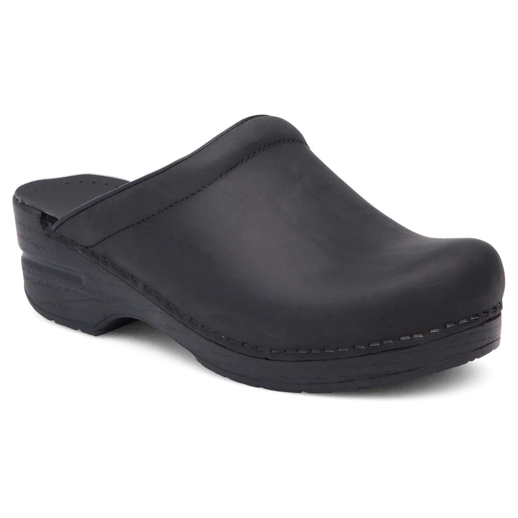 Dansko | Sonja Clog in Oiled Black