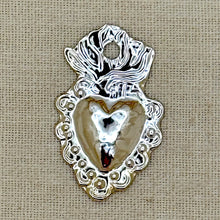 Load image into Gallery viewer, Small Silver Plate Heart Milagro
