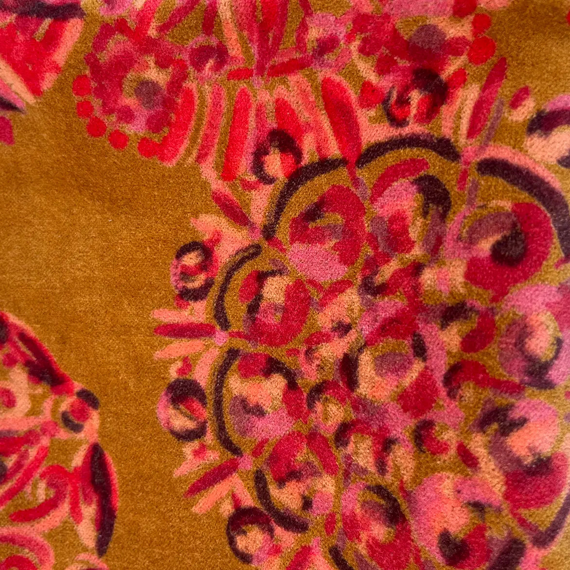 Velvet Napoli Pouch in Sunburst Gold