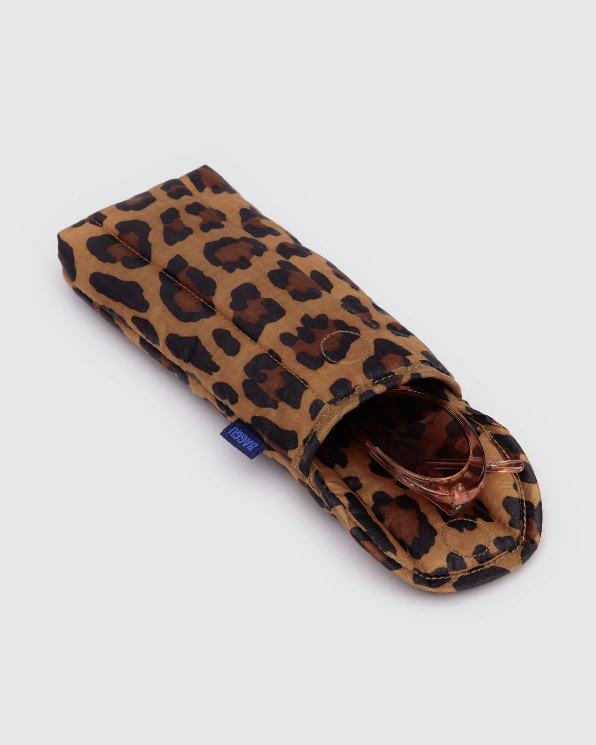 Puffy Glasses Sleeve in Leopard