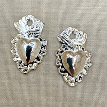 Load image into Gallery viewer, Small Silver Plate Heart Milagro
