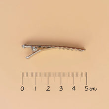Load image into Gallery viewer, Luciole Et Petit Pois | 3 Daisies Hair Clip
