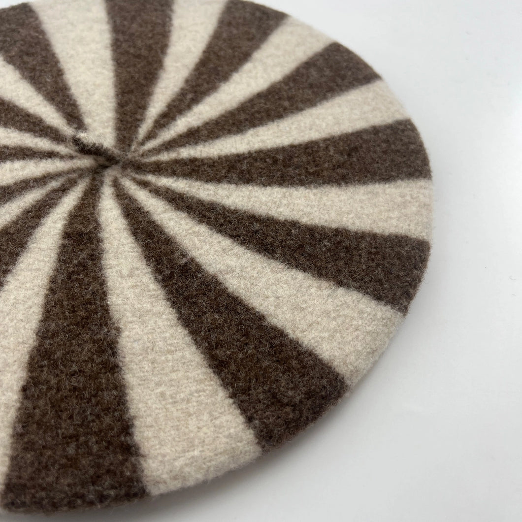 Child's Berlingot Beret in Iced Brown