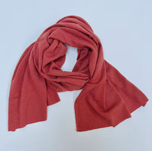 Load image into Gallery viewer, Cashmere | Shawl in Spice
