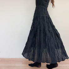 Load image into Gallery viewer, Vanite Couture | Pleated Skirt in Black

