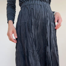 Load image into Gallery viewer, Vanite Couture | Pleated Skirt in Black
