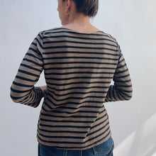 Load image into Gallery viewer, Cut Loose | 3/4 Sleeve Boatneck Linen Blend Top in Saddle Stripe
