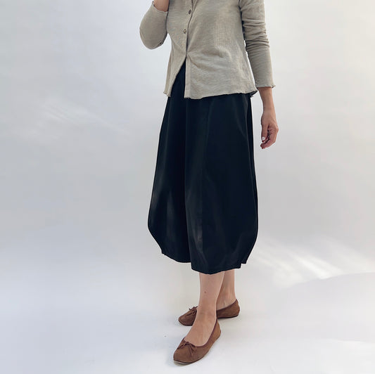 Rib Yoke Skirt in Black