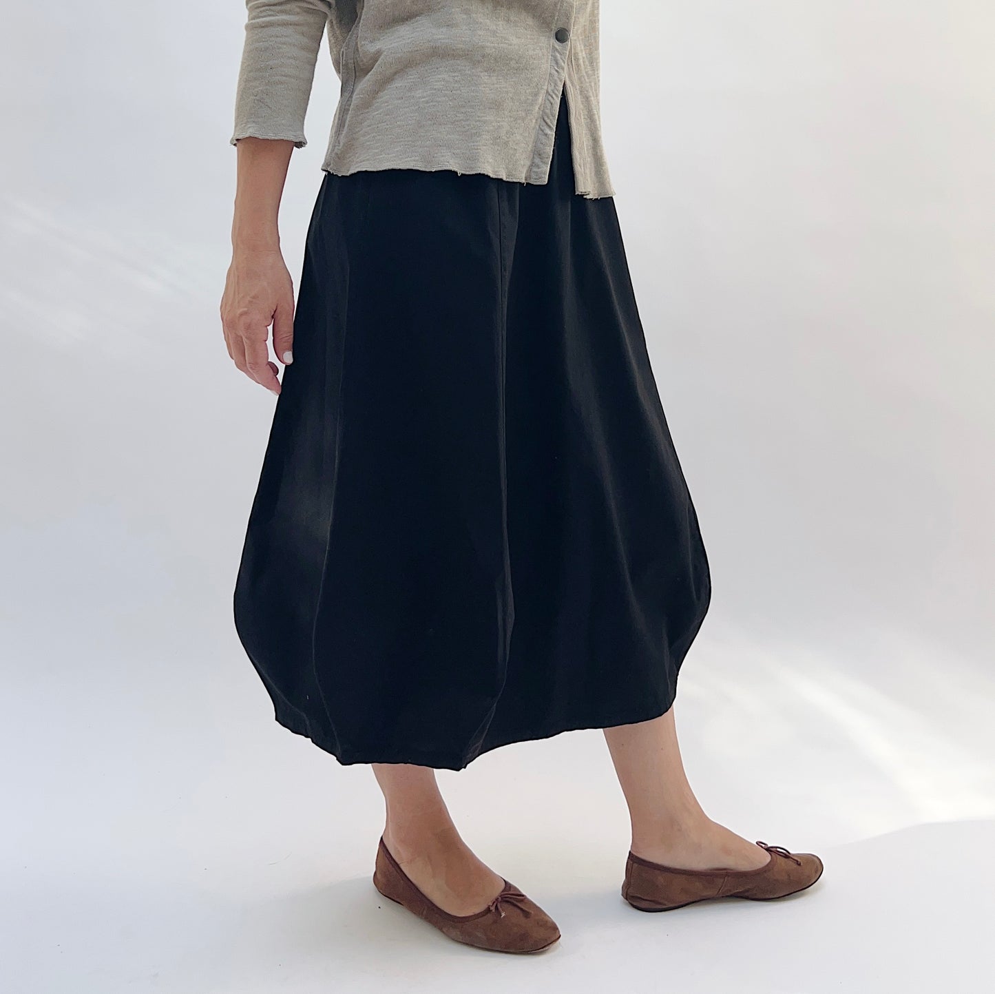 Rib Yoke Skirt in Black