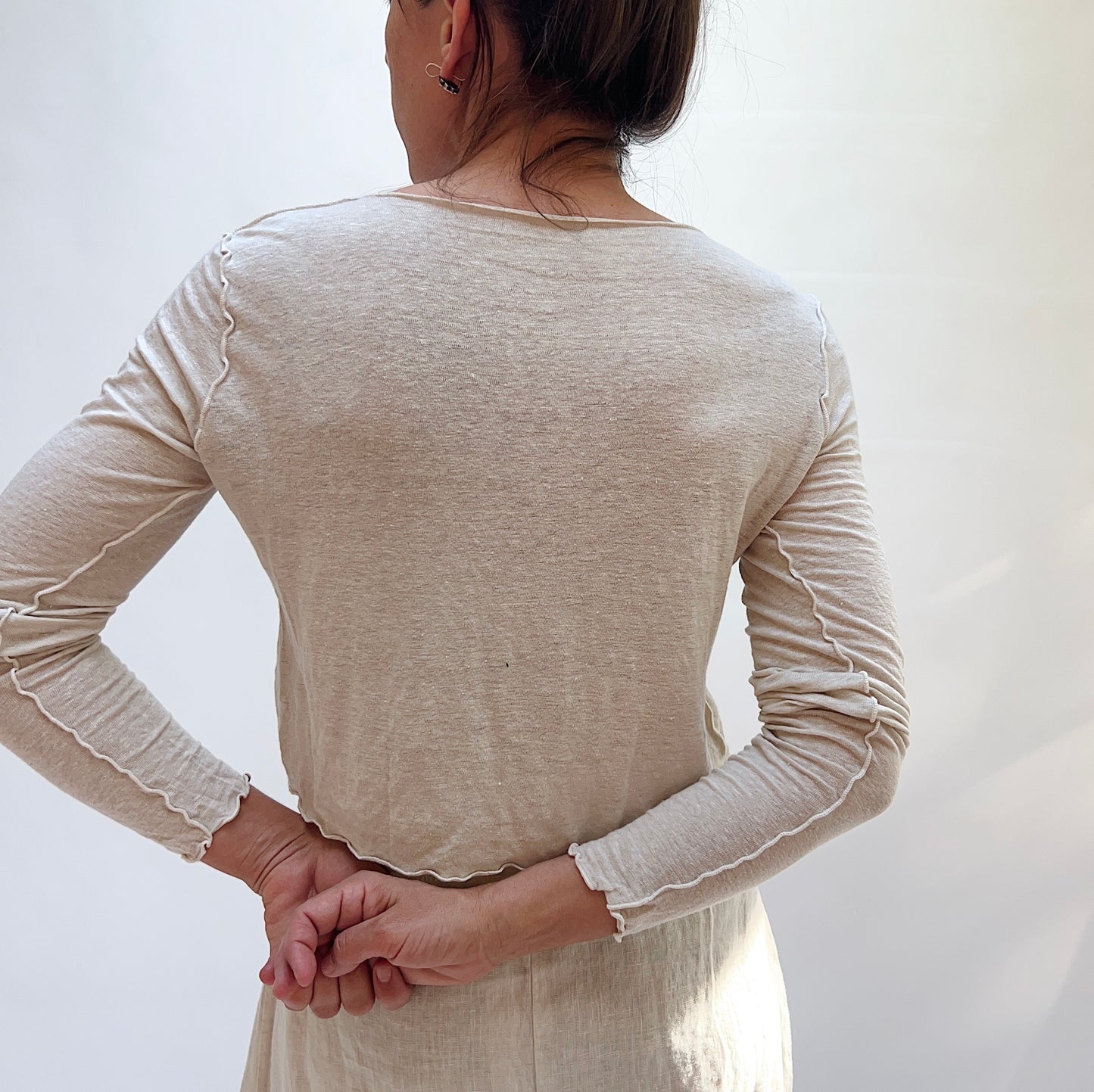 Cropped Fine Linen Blend Cardigan in Jicama