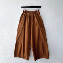 Load image into Gallery viewer, Pacific Cotton | Cotton Pasha Pant in Pinecone
