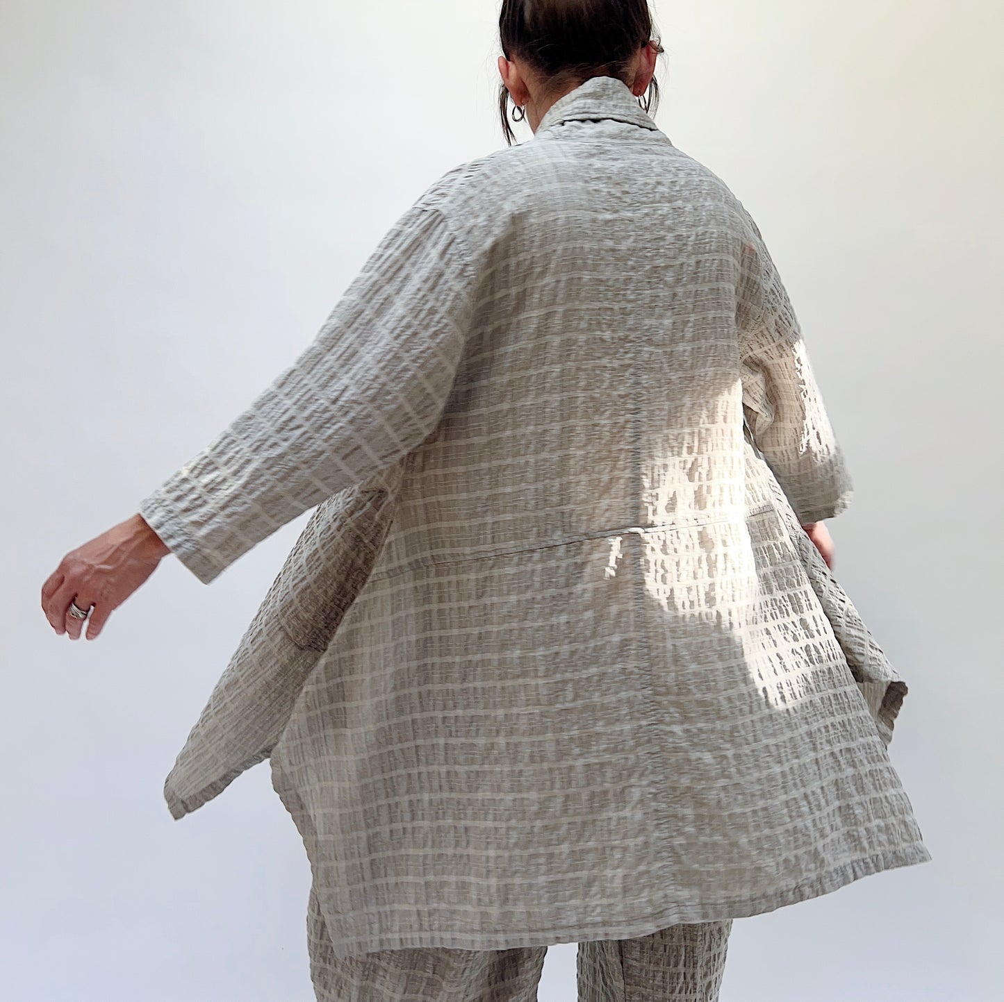 Gaia Open Jacket in Stripe Crinkle Moon Rock