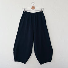 Load image into Gallery viewer, Pacific Cotton | Cotton Oliver Pant in Black
