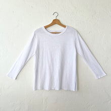 Load image into Gallery viewer, North Star Base | Double Cotton Tee in Chalk
