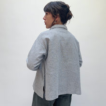 Load image into Gallery viewer, Cut Loose | Swing Blouse in White Crosshatch
