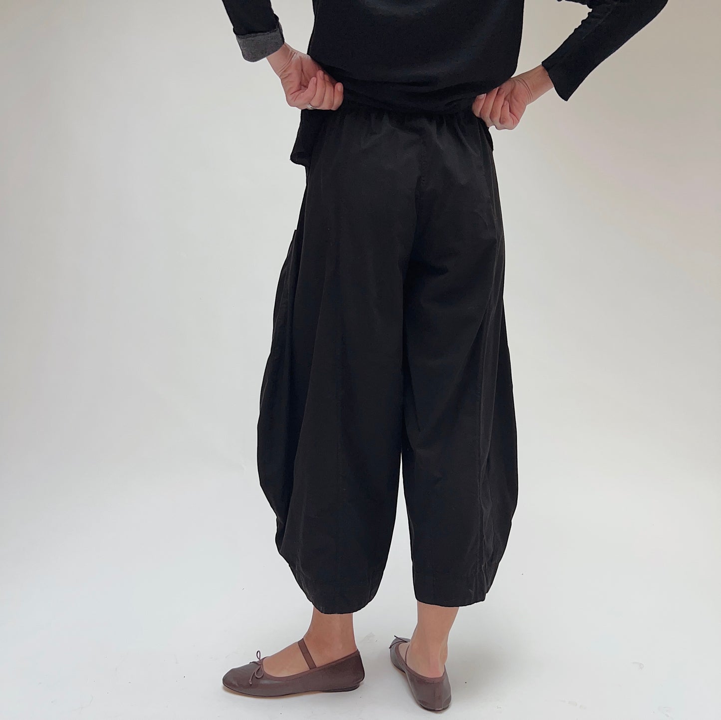 Double Pocket Cotton Pant in Black