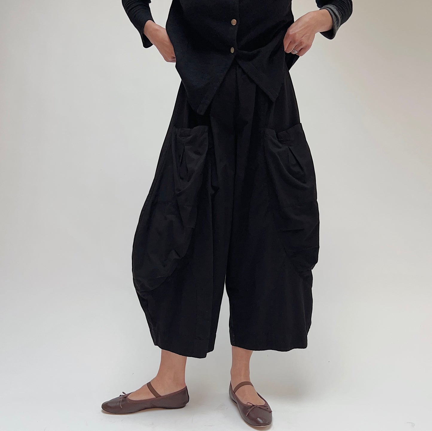 Double Pocket Cotton Pant in Black