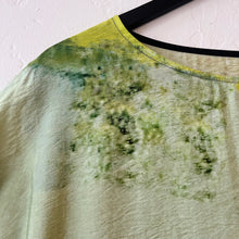 Load image into Gallery viewer, Elbow Sleeve Pocket Top in Chartruese
