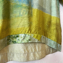 Load image into Gallery viewer, Elbow Sleeve Pocket Top in Chartruese
