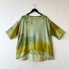 Load image into Gallery viewer, Elbow Sleeve Pocket Top in Chartruese
