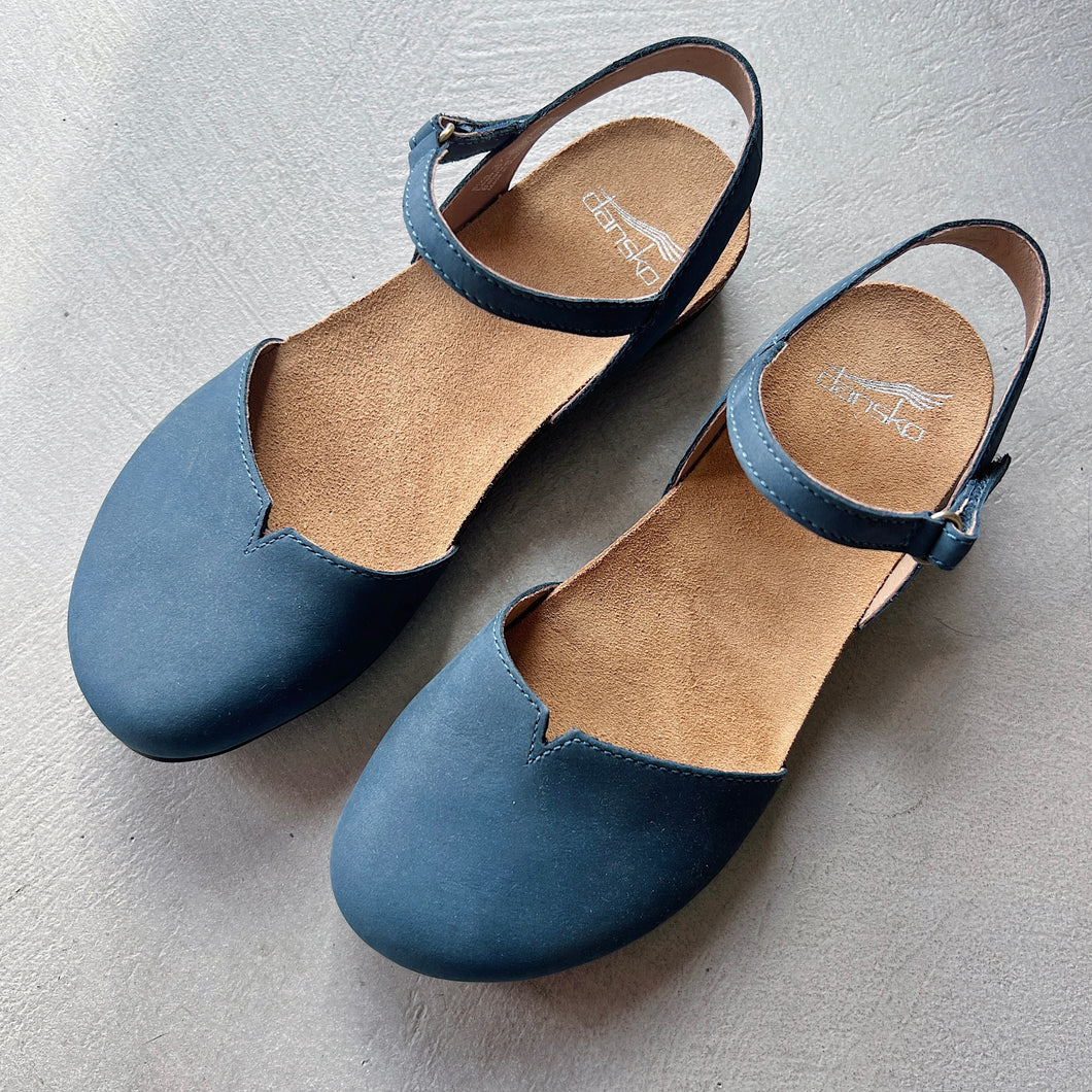 Dansko | Rowan in Navy Milled Nubuck