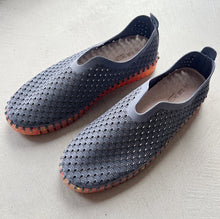 Load image into Gallery viewer, Ilse Jacobsen | Tulip Slip On Sneakers in Grey Blue with Pink Confetti Soles
