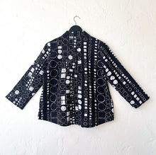 Load image into Gallery viewer, Habitat | Express Travel Circle Square Jacket in Black
