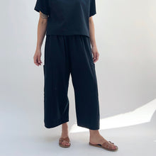 Load image into Gallery viewer, Pacific Cotton | Cotton Pasha Pant in Black
