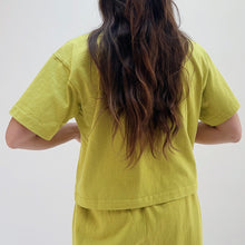 Load image into Gallery viewer, Pacific Cotton | Crop V-Neck in Pera
