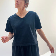 Load image into Gallery viewer, Pacific Cotton | Crop V-Neck in Black
