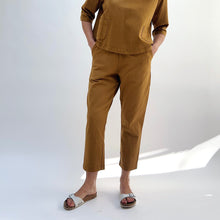 Load image into Gallery viewer, Pacific Cotton | Sunday Pant in Yearling
