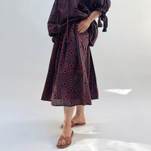 Load image into Gallery viewer, Thuli | Aurora Skirt in Red &amp; Blue Floral
