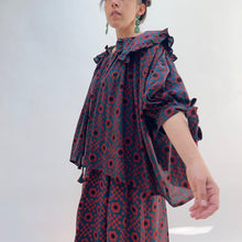 Load image into Gallery viewer, DVAA | Thistle Top in Red &amp; Navy Floral
