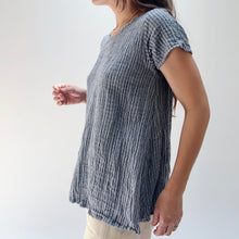 Load image into Gallery viewer, Nusantara | Double Gauze One Pocket Tee in Dapple Grey Stripe
