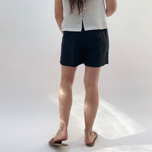 Load image into Gallery viewer, Yuvita | Easy Shorts in Black
