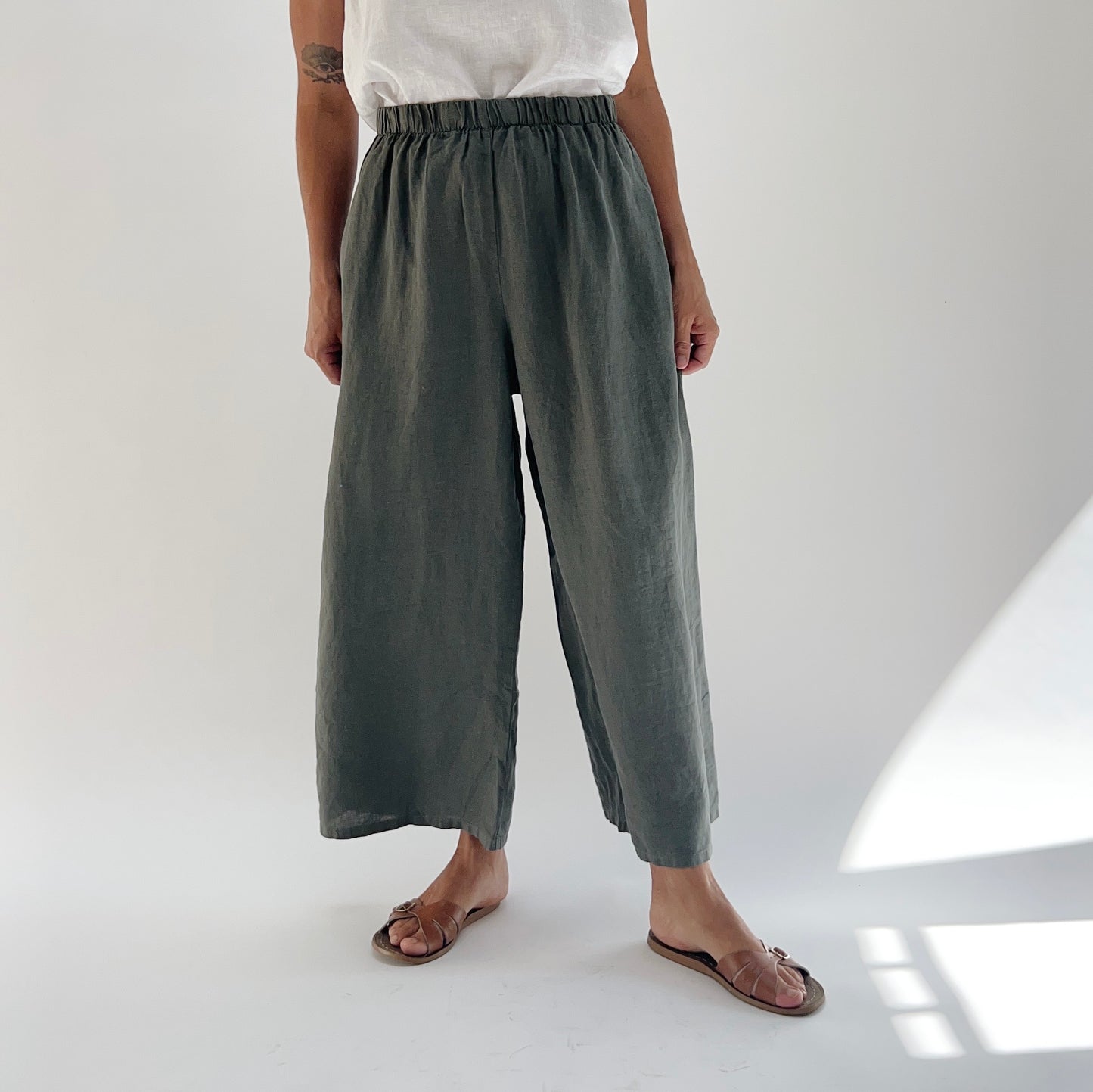 Cut Loose | Hanky Linen Full Crop Pant in Clay