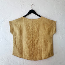 Load image into Gallery viewer, Cut Loose | High Low Linen Tee in Mustard Seed
